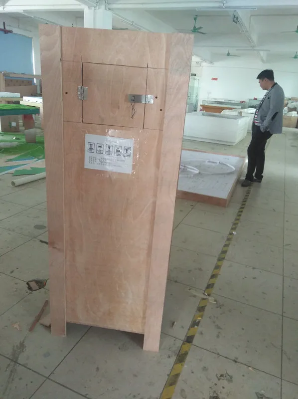 A step-by-step diagram of how to pack a model into a crate